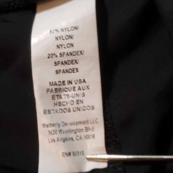 Electric Yoga Laser Cut Design Leggings Sexy Line Up the Back of Your Leg Medium - Picture 7 of 7